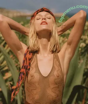 Anja Rubik / anja_rubik nude photo #0383