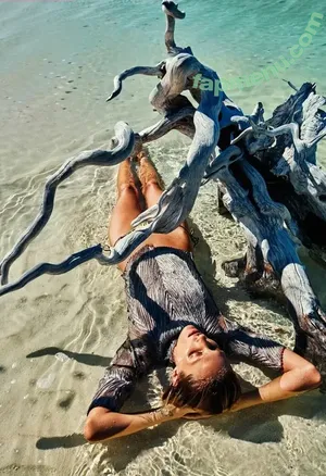 Anja Rubik / anja_rubik nude photo #0513