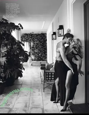 Anja Rubik / anja_rubik / anjarubikblog / anjarubikofficialfanpage nude photo #0646