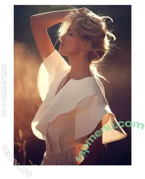 Anja Rubik / anja_rubik / anjarubikblog / anjarubikofficialfanpage nude photo #0660