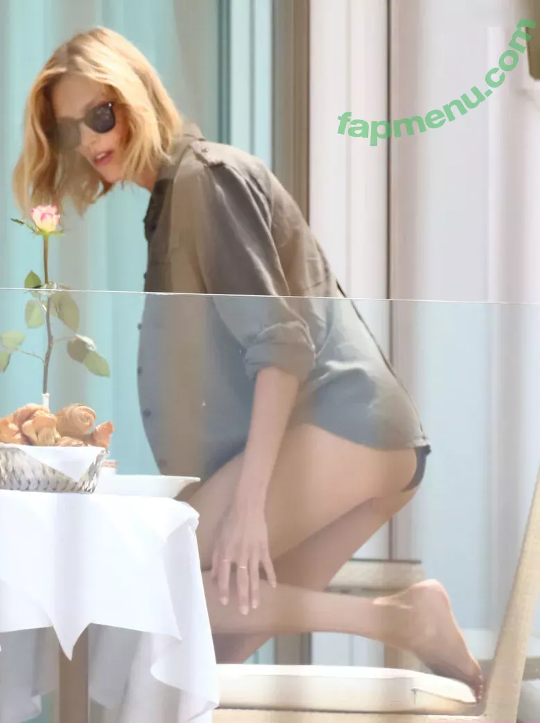 Anja Rubik nude photo #0338 (anja_rubik)