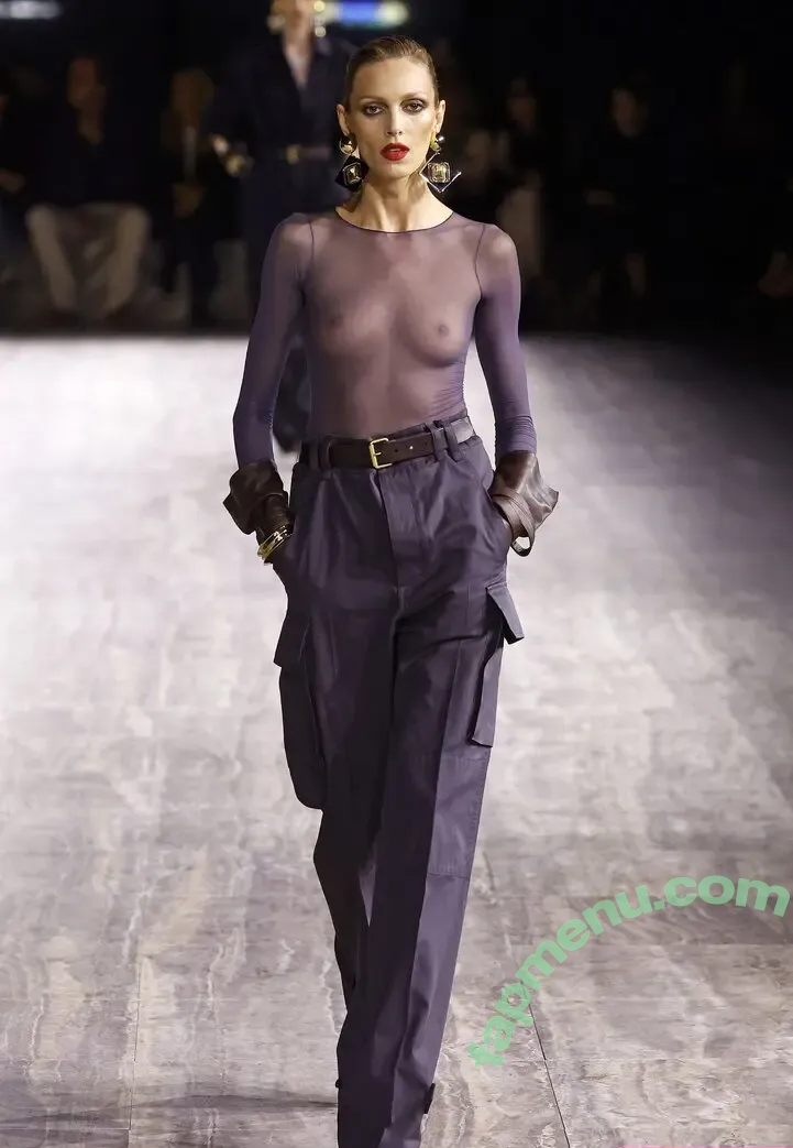 Anja Rubik nude photo #0471 (anja_rubik)