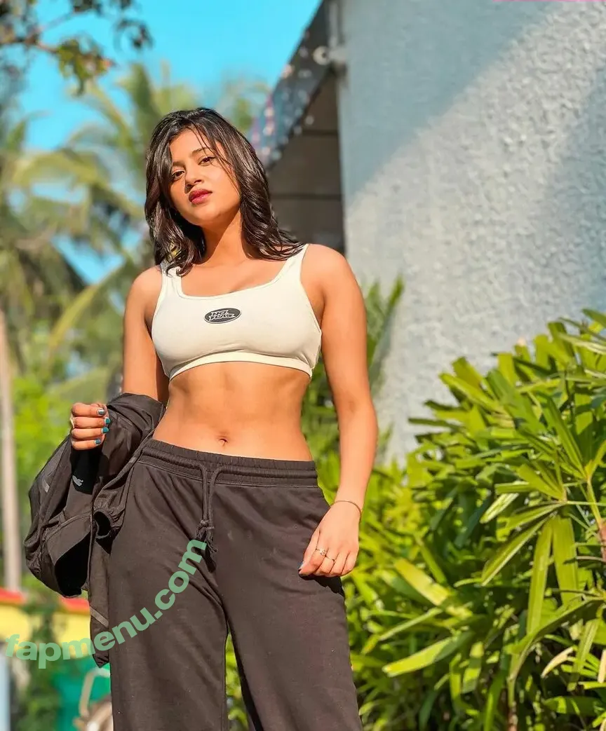 Anjali Arora nude photo #0029 (anjimaxuofficially)