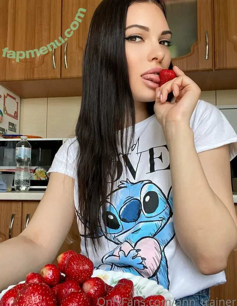 ann_trainer nude photo #0019 (ann_moves)