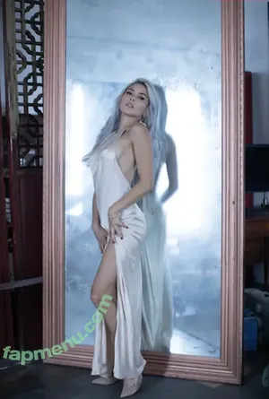 Anna Akana / AnnaAkana / wonderlandstudios nude photo #0939