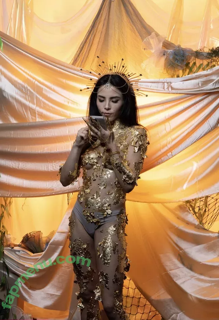 Anna Akana nude photo #0433 (AnnaAkana / wonderlandstudios)