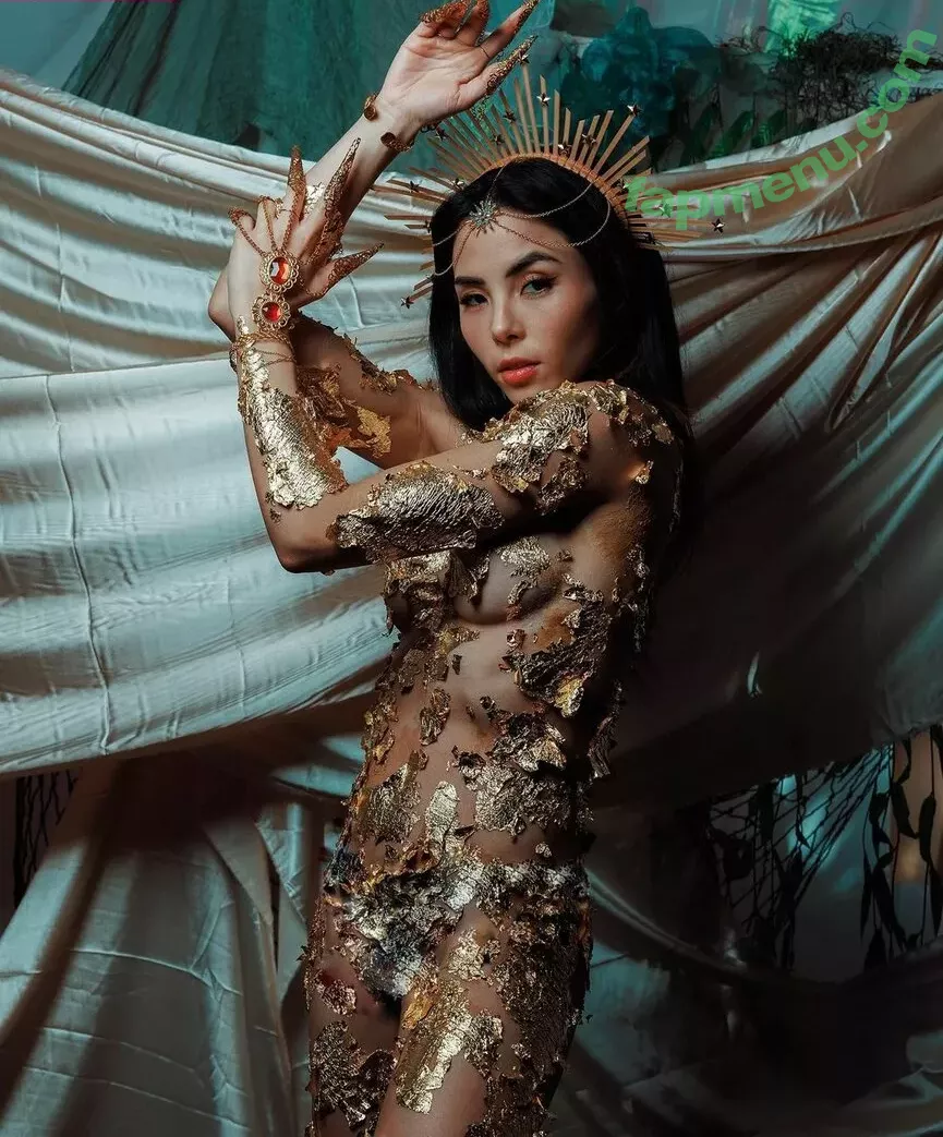 Anna Akana nude photo #0455 (AnnaAkana / wonderlandstudios)