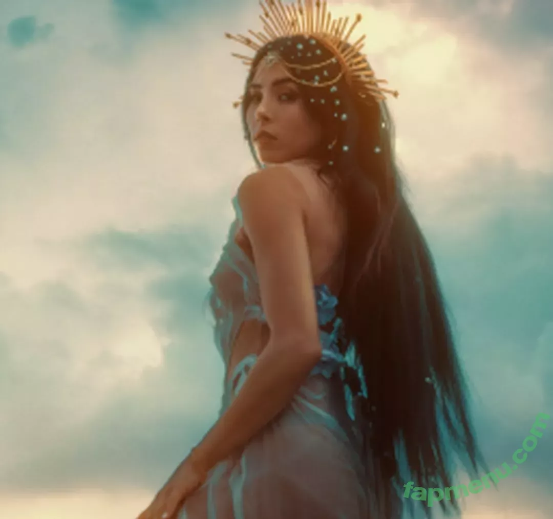 Anna Akana nude photo #0458 (AnnaAkana / wonderlandstudios)