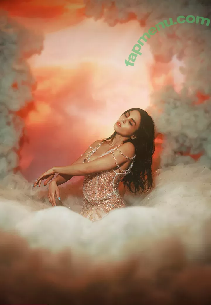 Anna Akana nude photo #0462 (AnnaAkana / wonderlandstudios)