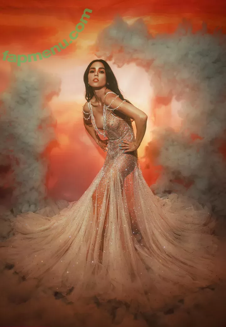 Anna Akana nude photo #0467 (AnnaAkana / wonderlandstudios)