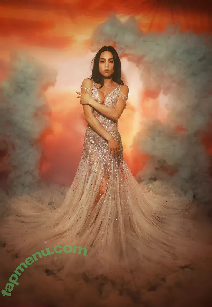 Anna Akana nude photo #0468 (AnnaAkana / wonderlandstudios)