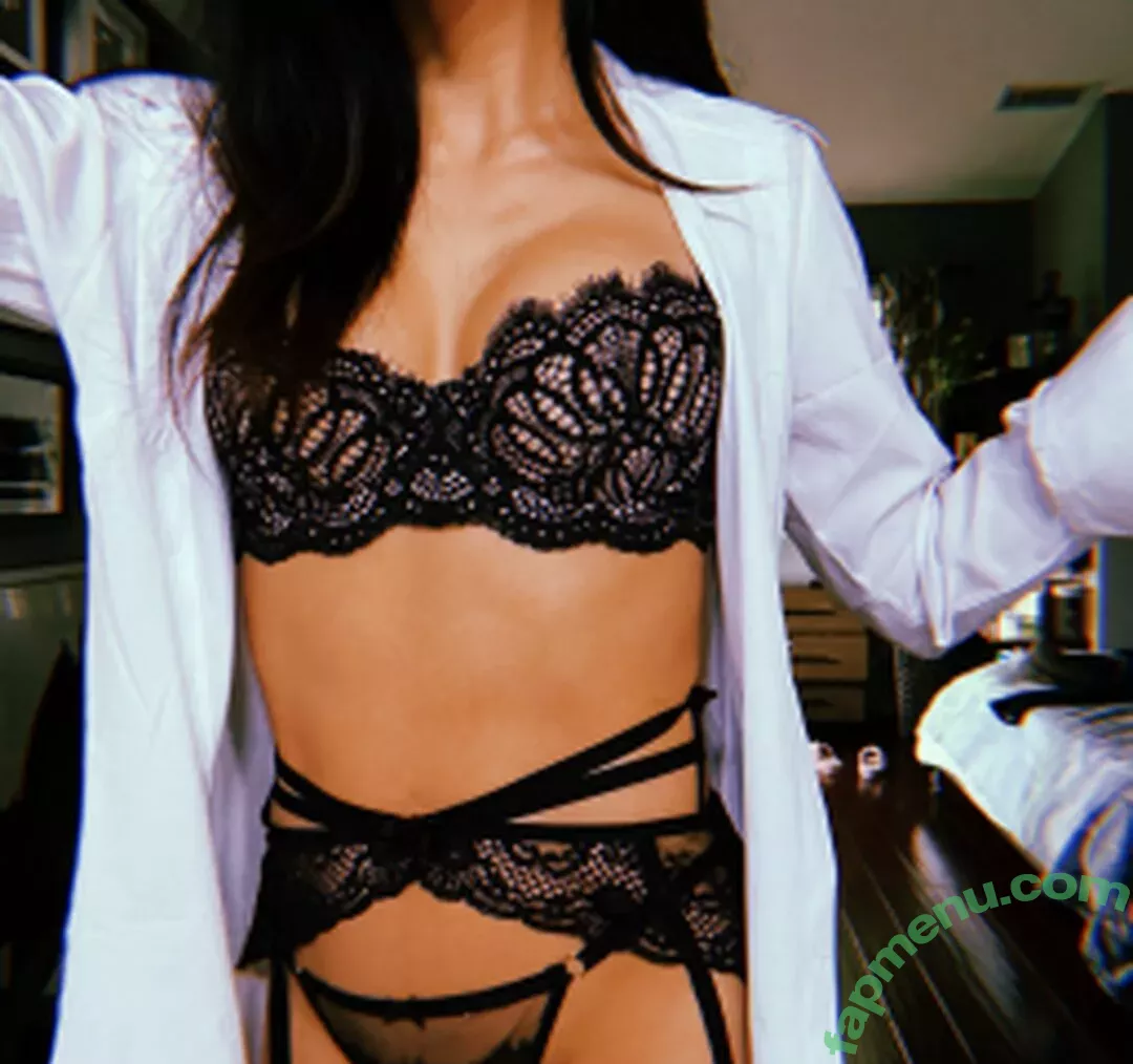 Anna Akana nude photo #0492 (AnnaAkana / wonderlandstudios)