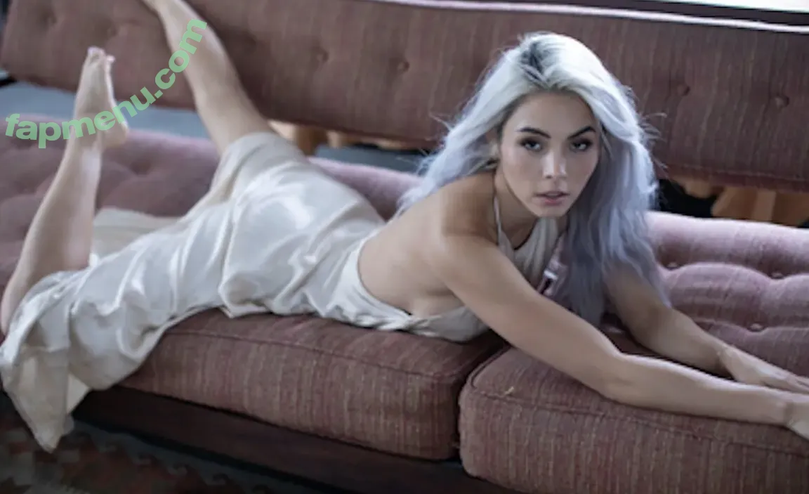 Anna Akana nude photo #1017 (AnnaAkana / wonderlandstudios)