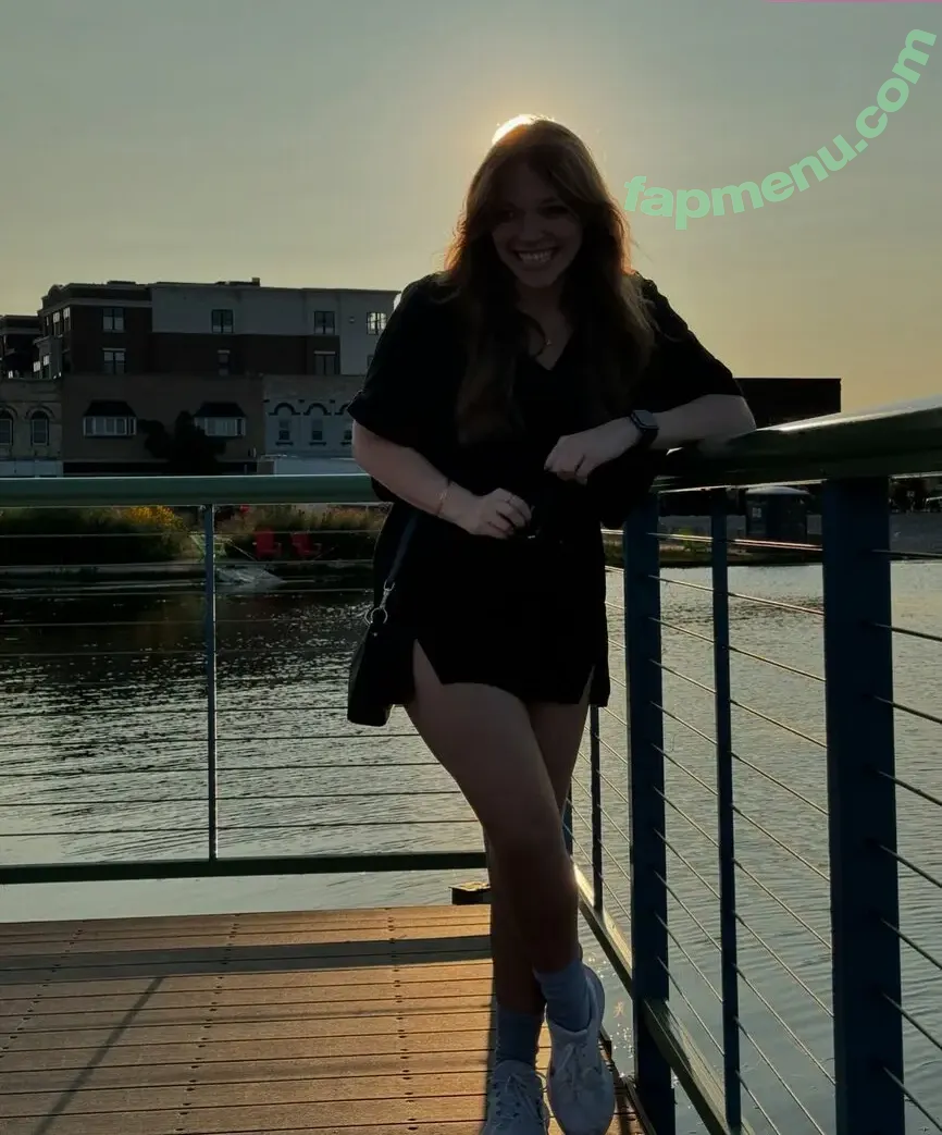 Anna Annadabbadoo nude photo #0017 (annadabbadoo)