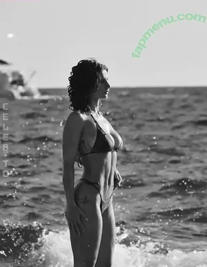 Anna Arevalo / anamile / anna.are_ nude photo #0405