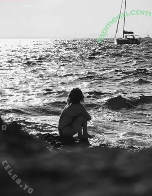 Anna Arevalo / anamile / anna.are_ nude photo #0410