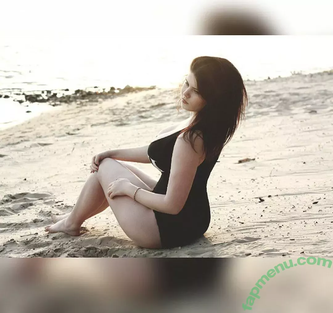 Anna Bernadi nude photo #0204 (AnnaBernadina / BernadiAnna / anna_bernadi / annabernadi)