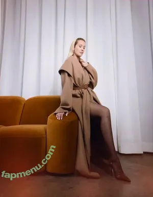 Anna Camp / therealannacamp nude photo #0127