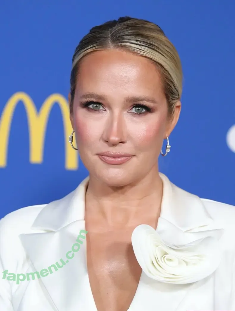 Anna Camp nude photo #0144 (therealannacamp)