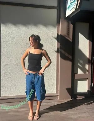 Anna Cathcart / annacathcart nude photo #0050