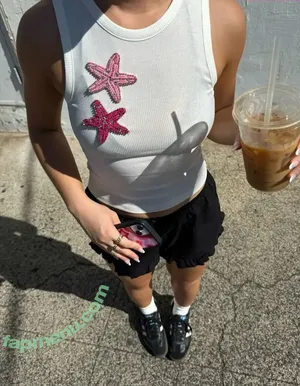 Anna Cathcart / annacathcart nude photo #0051