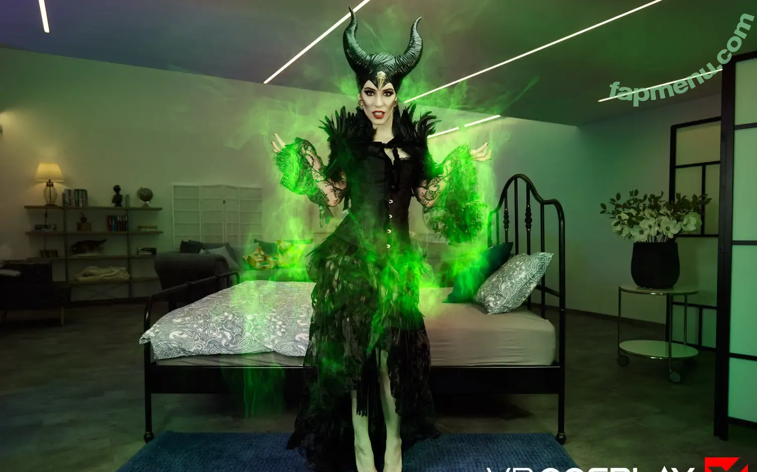 Anna De Ville nude photo #0520 (annadevillexxx / annaisasuccubus)