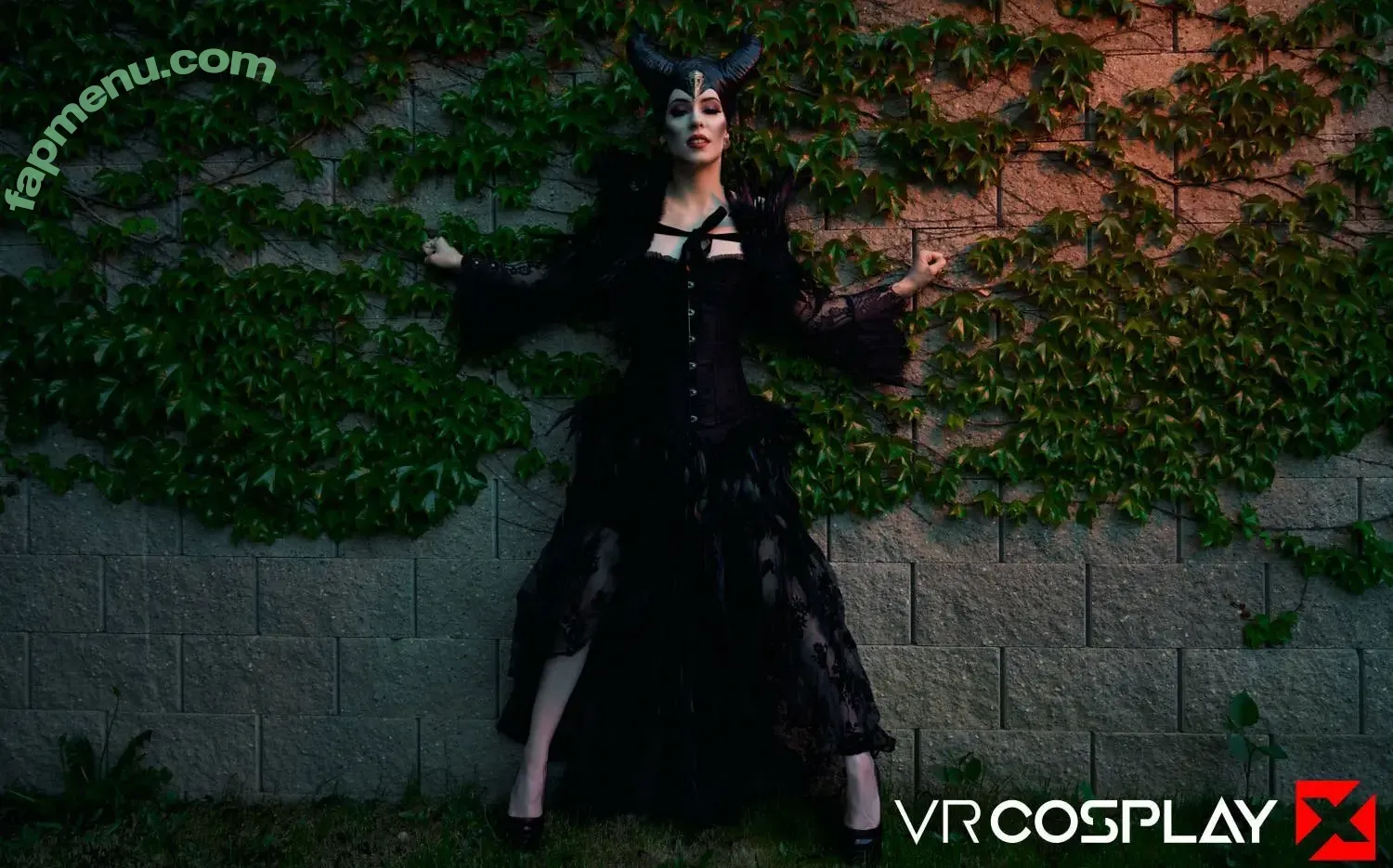 Anna De Ville nude photo #0527 (AnnadeVilleXXX / annadeville / annaisasuccubus)