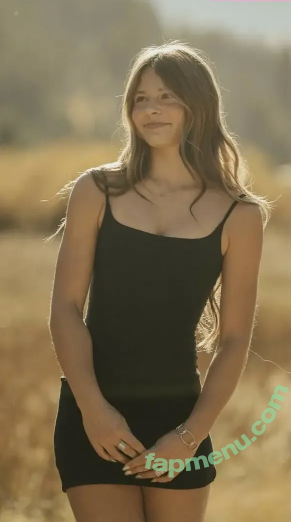 Anna Frey nude photo #0021 (Anna Frey)