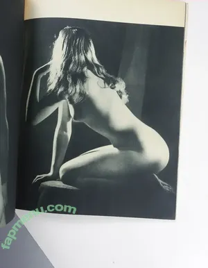  nude photo #0008
