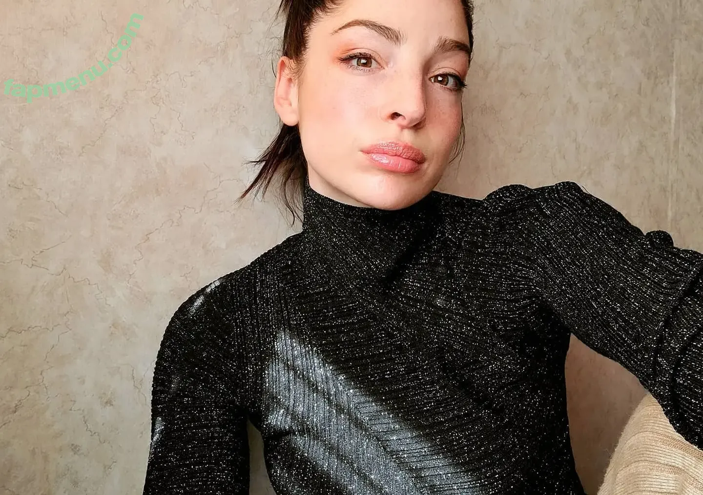 Anna Hopkins nude photo #0048 (annabanana_hops)