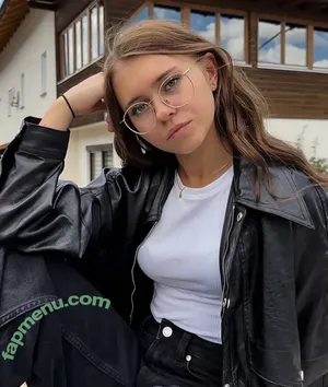 Anna Kauer / anna_kauer / anna_kauer04 nude photo #0258