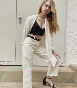 Anna Kauer / anna_kauer / anna_kauer04 nude photo #0530