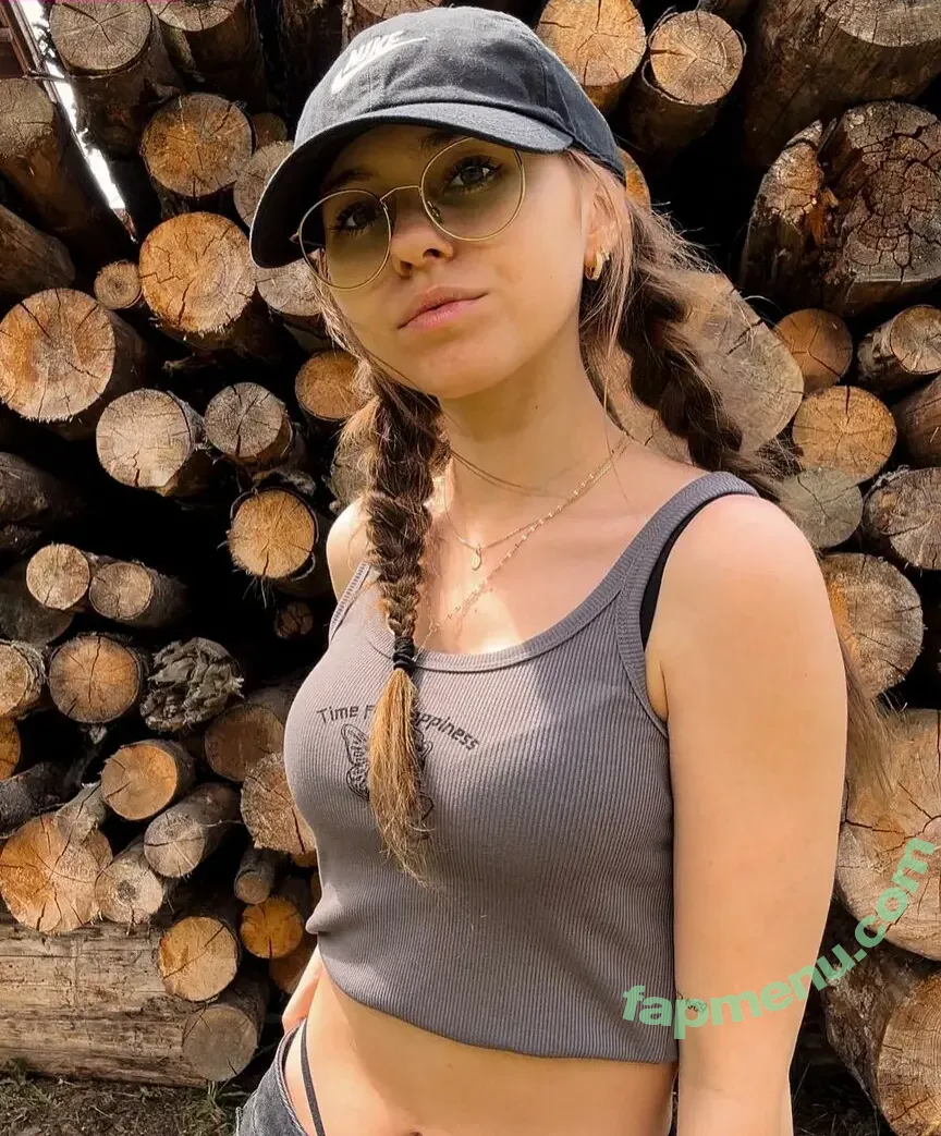 Anna Kauer nude photo #0017 (anna_kauer / anna_kauer04)