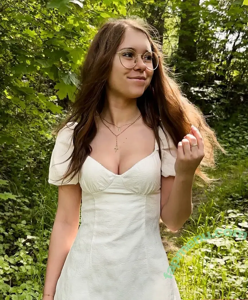 Anna Kauer nude photo #0021 (anna_kauer / anna_kauer04)