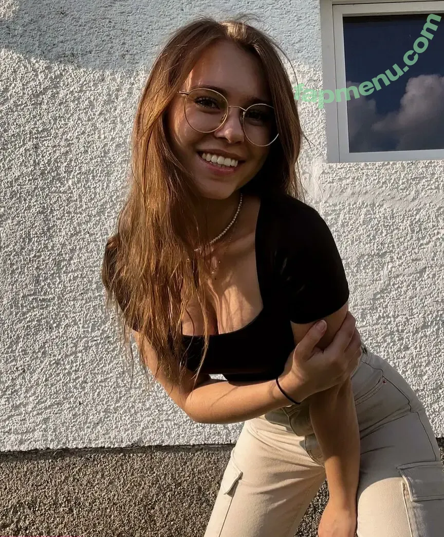 Anna Kauer nude photo #0028 (anna_kauer / anna_kauer04)