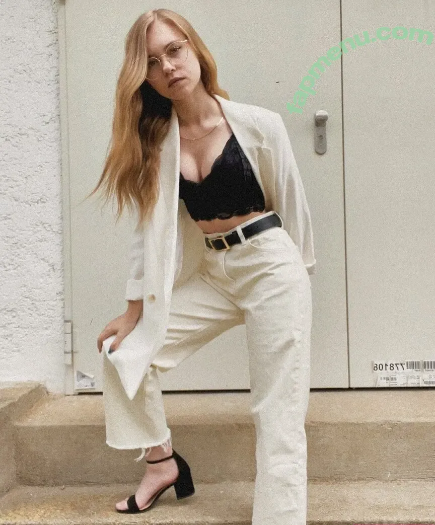 Anna Kauer nude photo #0040 (anna_kauer / anna_kauer04)