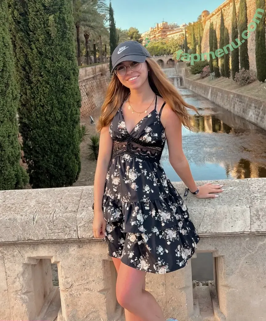 Anna Kauer nude photo #0044 (anna_kauer / anna_kauer04)