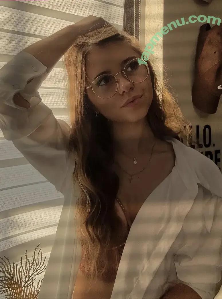 Anna Kauer nude photo #0078 (anna_kauer / anna_kauer04)