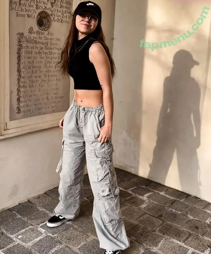 Anna Kauer nude photo #0101 (anna_kauer / anna_kauer04)