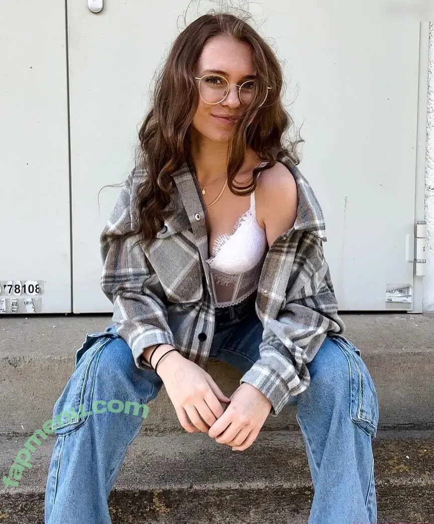 Anna Kauer nude photo #0105 (anna_kauer / anna_kauer04)