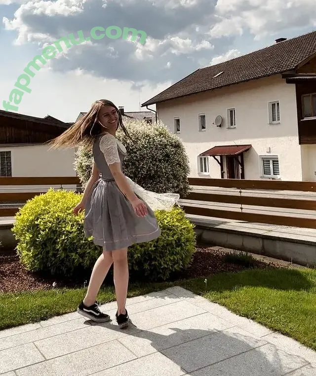 Anna Kauer nude photo #0132 (anna_kauer / anna_kauer04)