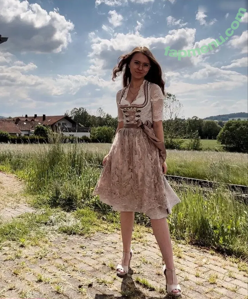 Anna Kauer nude photo #0160 (anna_kauer / anna_kauer04)