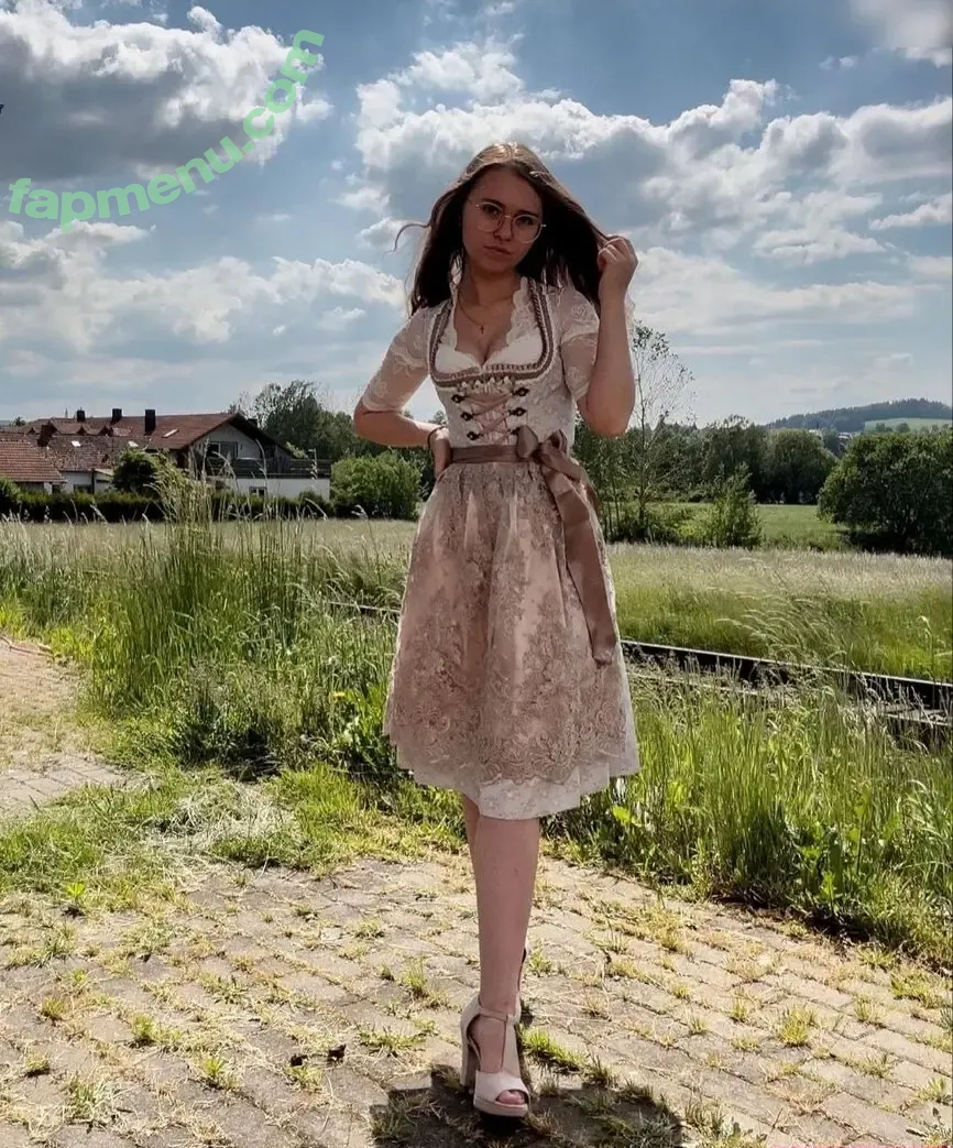 Anna Kauer nude photo #0163 (anna_kauer / anna_kauer04)