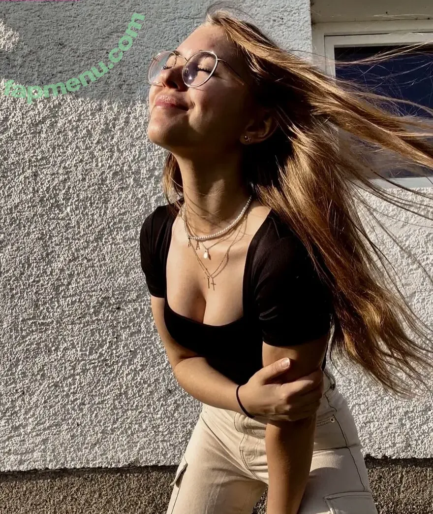 Anna Kauer nude photo #0178 (anna_kauer / anna_kauer04)