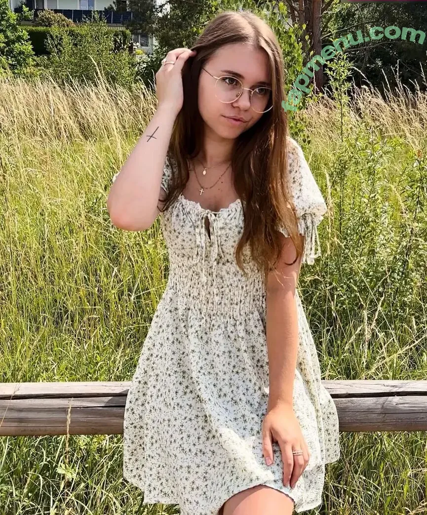 Anna Kauer nude photo #0196 (anna_kauer / anna_kauer04)