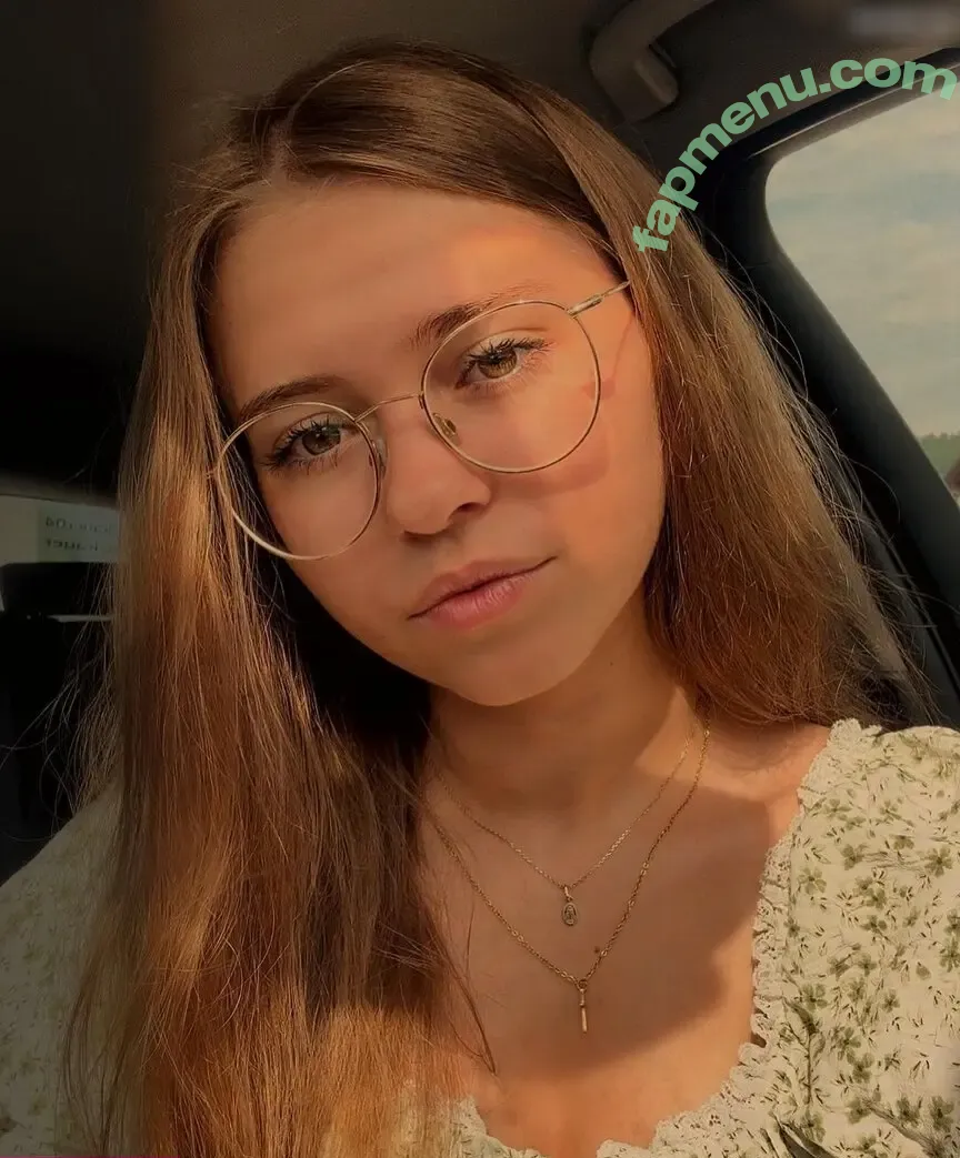 Anna Kauer nude photo #0204 (anna_kauer / anna_kauer04)