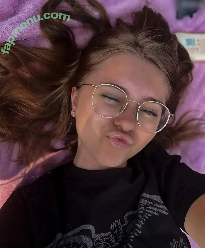 Anna Kauer nude photo #0212 (anna_kauer / anna_kauer04)