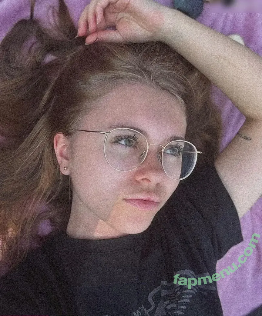 Anna Kauer nude photo #0218 (anna_kauer / anna_kauer04)