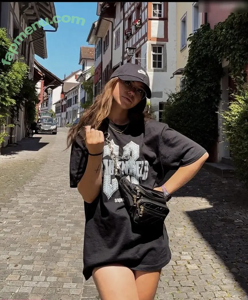 Anna Kauer nude photo #0241 (anna_kauer / anna_kauer04)