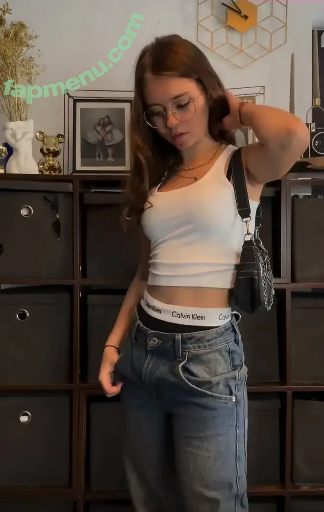 Anna Kauer nude photo #0246 (anna_kauer / anna_kauer04)